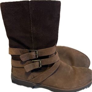 Ugg Lorna size 11 woman’s